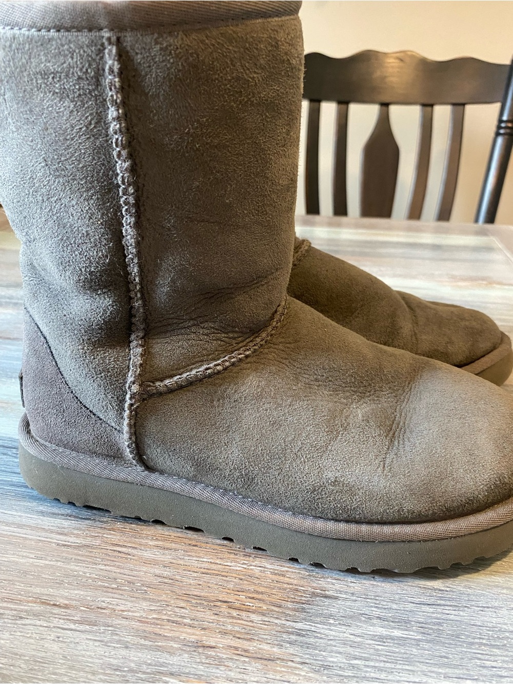 Ugg Boots Grey suede UGG Classic boots Womans 7
